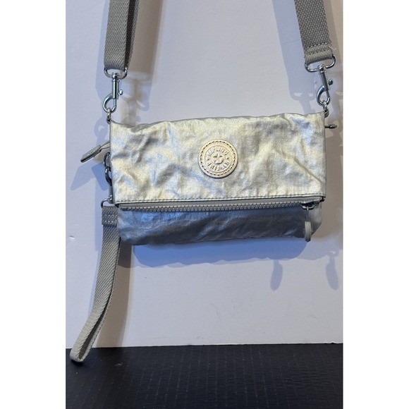 Kipling Lynne Convertible Metallic Silver Crossbody Clutch Wristlet Waist Bag - Picture 2 of 16
